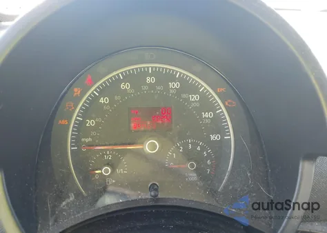 2009 Volkswagen New Beetle 2.5L z USA, uszkodzony, nr VIN 3VWRW31C29M500460